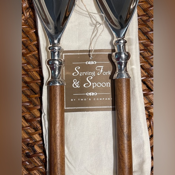 Beautiful Two’s Company Silver Serving Spoon and Fork Set with wood detailing. - Picture 7 of 10